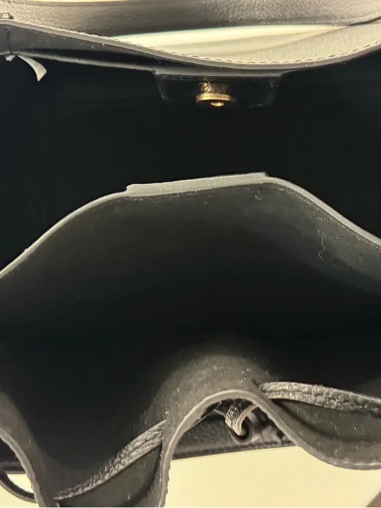 Tory Burch Authentic Black Leather Tote Bag - Elegant Everyday Carry - Picture 5 of 10